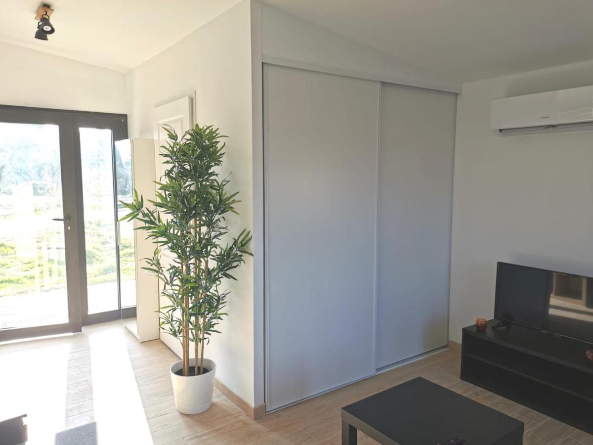 Studio Independant, 10Min Avignon Pujaut 외부 사진
